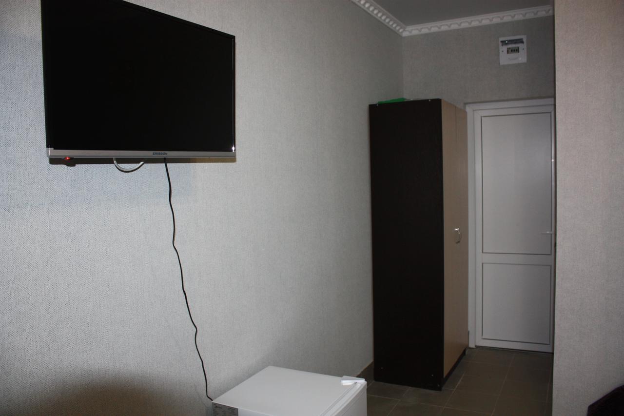 Viktoria Hotel Pizunda Ngoại thất bức ảnh
