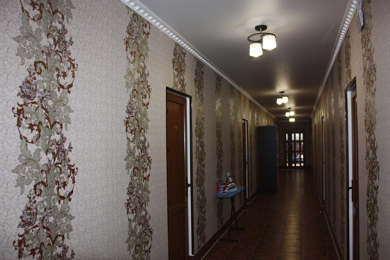 Viktoria Hotel Pizunda Ngoại thất bức ảnh